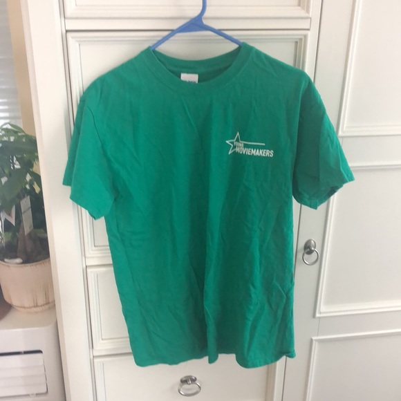 Shirts and short pants bundle sale - Picture 7 of 8